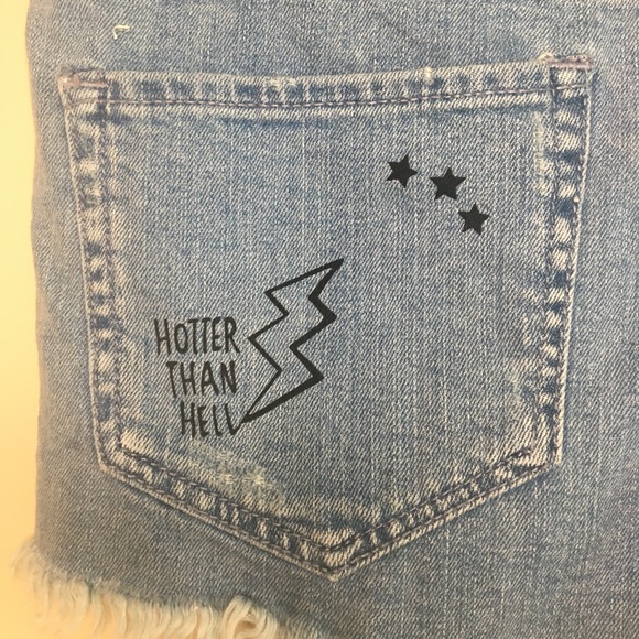 Express Rose Shorts - Picture 4 of 8